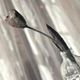 Gray Tulip, Metal Flower, Wrought Iron Sculpture, Art By Thesteelstylethings, 6Th Anniversary Gift - thumbnail 3