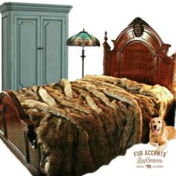 Plush Faux Fur Bedspread - Golden Brown Wolf, Coyote Design - thumbnail 3