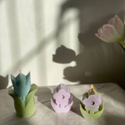 Flower Candle Gift For Mum - Handmade Soy Wax Decorative Pastel Home Decor Mother's Day Easter Decoration - thumbnail 3