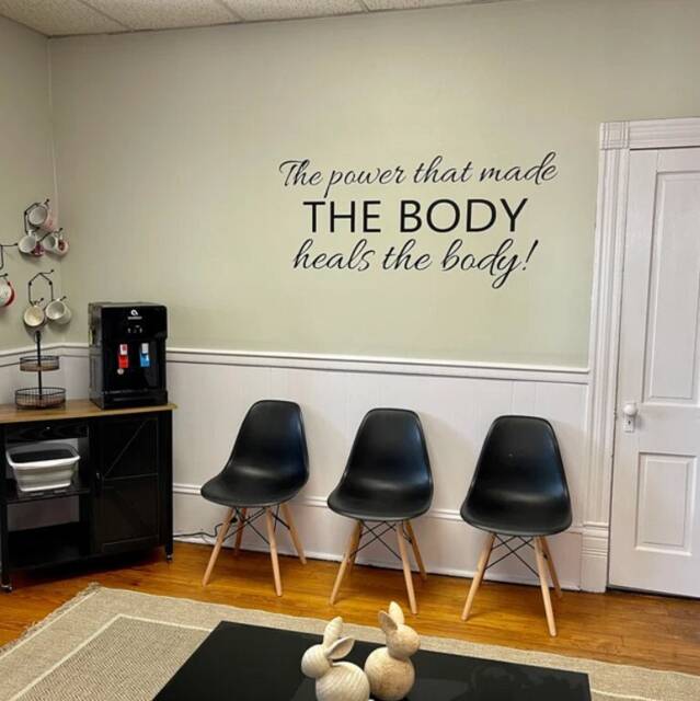 The Power That Made The Body. Heals Chiropractic Decal. Wellness Quotes. Vinyl Wall - image 1