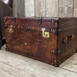 English Bridle Leather Hand Dyed Luxury Coffee Table Trunk Home Decor Interiors Furniture - thumbnail 1