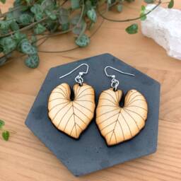 Large Philodendron Gloriosum Earrings - thumbnail 2
