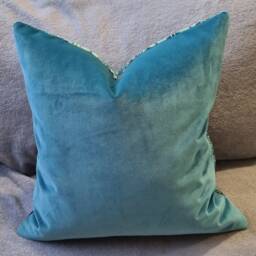 Gp & J Baker Sampul Peacock & Omega Velvet Cushion Cover 45x45 cm - thumbnail 3
