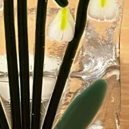 Little Fused Glass Snowdrop Tea Light Holder - thumbnail 4