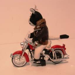 A Harley-Davidson Duo-Glide Riding Muslin Bull Doll With A Leather Jacket - 118 Scale - thumbnail 3