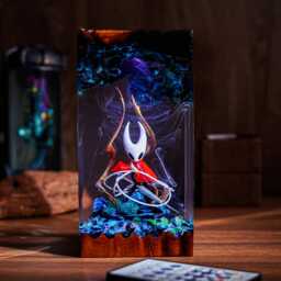 Hornet Silksong Resin Lamp - Handmade Led Figure Light Game Room Decor Handcrafted Indie Merch Gamer Display - thumbnail 4