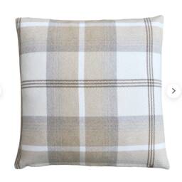 Balmoral Tartan Plaid Throw Pillow Cover Beige Tweed With Pompom Trim - thumbnail 3