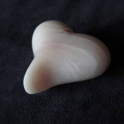 Pink Heart Made Of Soapstone in A Decorative Box - thumbnail 3