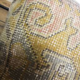 50cm - 20 Inch Vintage Carpet Rug Cushion Cover Handwoven - Worldly Traveler Series - thumbnail 3