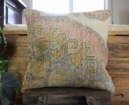 50cm - 20 Inch Vintage Carpet Rug Cushion Cover Handwoven - Worldly Traveler Series