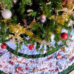 Extra Large Christmas Tree Skirt, Quilted, Personalized Option, 72 Inches Wide - thumbnail 2