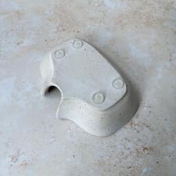 Bowlflow Concrete Soap Dish - Eco-Friendly Handcrafted Curved Drainage Bathroom Accessory - thumbnail 3