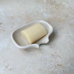 Bowlflow Concrete Soap Dish - Eco-Friendly Handcrafted Curved Drainage Bathroom Accessory - thumbnail 2