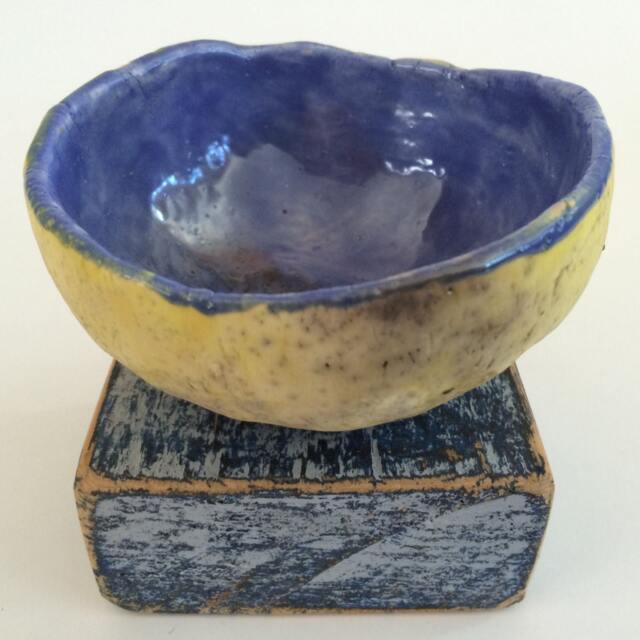 Pinched Bowl W/Pedestal