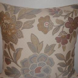 Floral Decorative Modern Pillow Cover in 18 - thumbnail 3