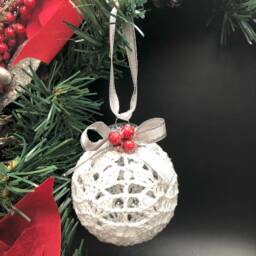 Crochet Christmas Ball Ornaments Set Of 4 Handmade Cotton Decorations - thumbnail 2
