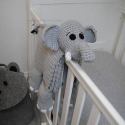 Crochet Elephant Baby Blanket Cuddle & Play Mat - thumbnail 3
