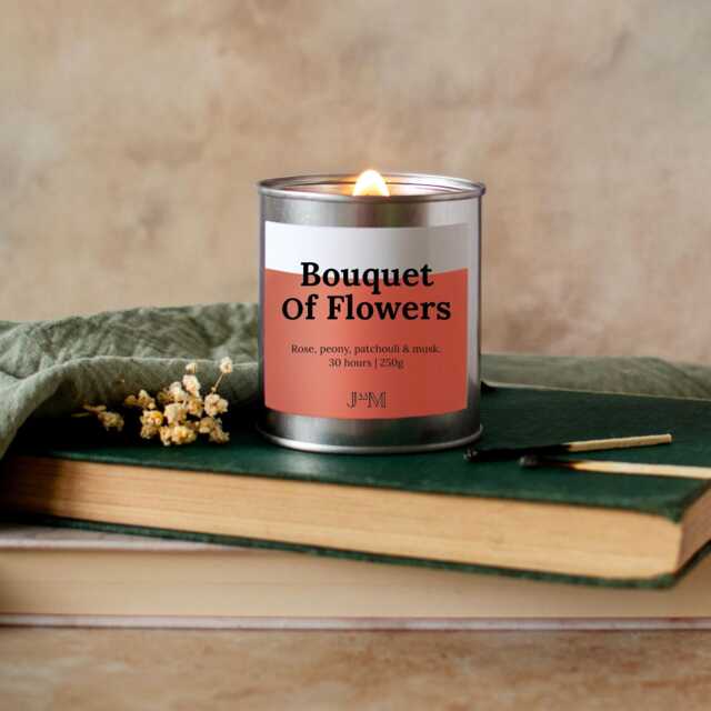 Bouquet Of Flowers Wood Wick Candle. Mothers Day Candle Gift Set Floral Scent - image 1