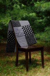 Black & White Baby Quilt, Classic Nursery Bedding, Baby Boy Quilt, Girl Shower Gift, New Baby, Mom, Neutral Gift - thumbnail 1