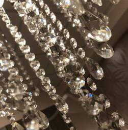 Drops Or Hanging Crystals, Spare Parts For Chandeliers By Venini, Artemide, Maria Theresa & Chains, in Murano Glass, Swarovski Bohemia
