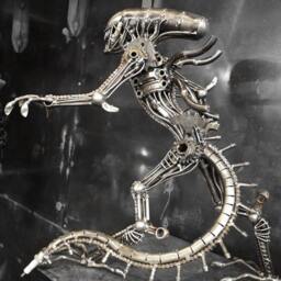 Steampunk - The Metal Standing Monster - Medium Item - thumbnail 3