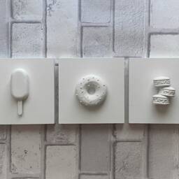 3D Dessert Wall Art Set Of 3, Monochrome Food Canvas Art, Minimalist Kitchen Decor, Ice Cream Donut Macaron - thumbnail 3