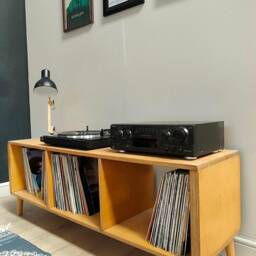 Small Record Player Table - Vinyl Storage Turntable Stand Varezzo 140cm Light Oak - thumbnail 3