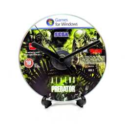 Aliens Vs Predator Upcycled Dvd Disc Clock Video Pc Game Gift Idea - thumbnail 1