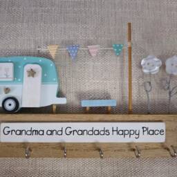 Personalised Wooden Key Holder, Caravan & Bunting Cute Storage. Family Gift, Birthday Present. Camper Van Camping Gift - thumbnail 4