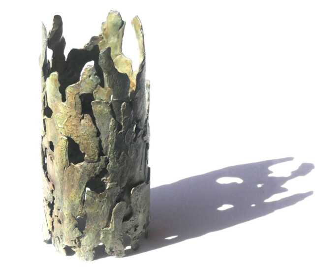 Massif Bronze Big Trunk/ Decorative Plane-Tree Bark Stuck With Wax/ Cast in Bronze/ Hollow Trunk Holes/ Brown Green Patin/ 30-13 cm - image 1