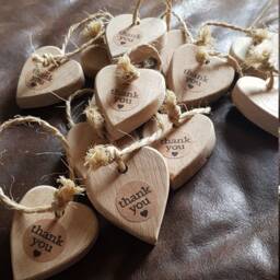 15 X Solid Oak Handmade Thank You Hearts Height 6 cm Width 5.5 - thumbnail 3