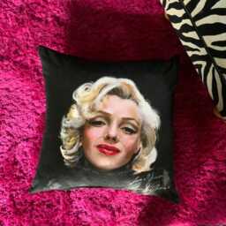 Marilyn Monroe Black Velvet Cushion Cover Handmade Hollywood Decor - thumbnail 1