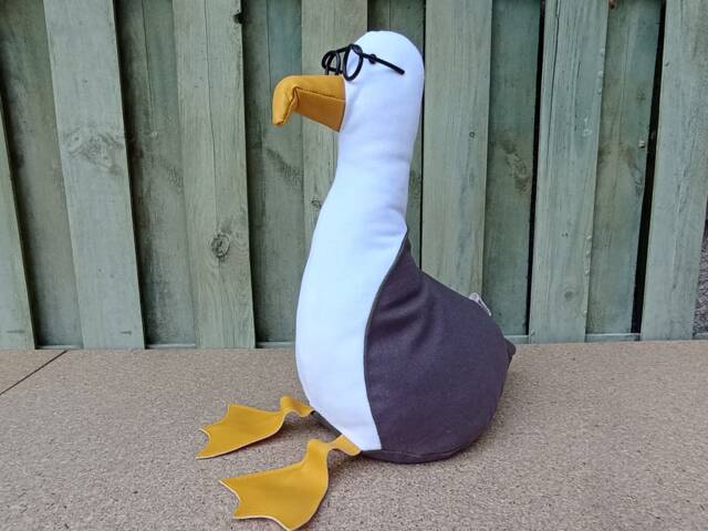 Eddie The Seagull Doorstop/Bookend -Diy Flat Packed-Funny Doorstop-Coastal Decor-House Warming-Beach Life-Unique Gift-Birds-Grey-White - image 1