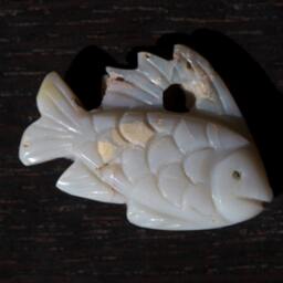 Large Lightning Ridge Rainbow Fire Fish Opal Carving - 26.4 Cts - thumbnail 3