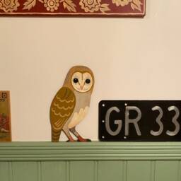 Barn Owl For Sitting On A Door Frame, Picture Rail, Or Similar - thumbnail 3
