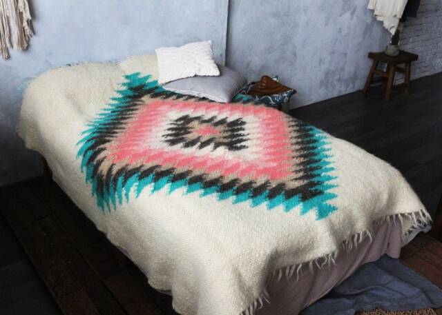Handmade Wool Weighted Blanket Chunky Knit Boho Bedspread - image 1