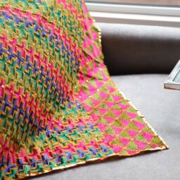Harabhara - The Phulkari Throw - thumbnail 2