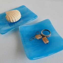 streaky Turquoise & White Fused Glass Soap Dish By Bprdesigns - thumbnail 4