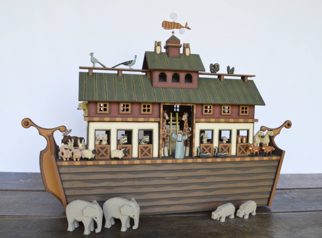 Wooden Noah's Ark - image 1