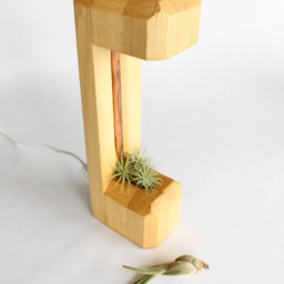 Geometric Crystal Lamp & Air Plant Holder Made Of Wood Copper - Poplar, Oak Or Checkerboard Pattern - thumbnail 3