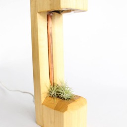 Geometric Crystal Lamp & Air Plant Holder Made Of Wood Copper - Poplar, Oak Or Checkerboard Pattern - thumbnail 2