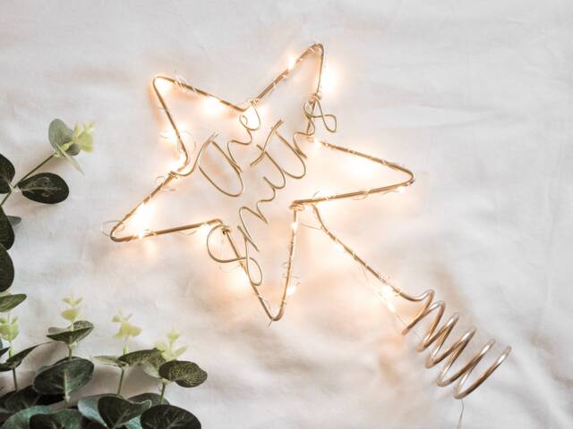 Personalised Christmas Tree Topper - Star Surname Wire Sign Words Family Name Decorations Modern Christmas Decor - image 1