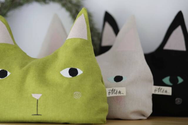 Kitten-Shaped Comfort Pillows With Soothing Herbal Mixtures, Pine Shavings, Pillows, Meditation, Sleeping - image 1