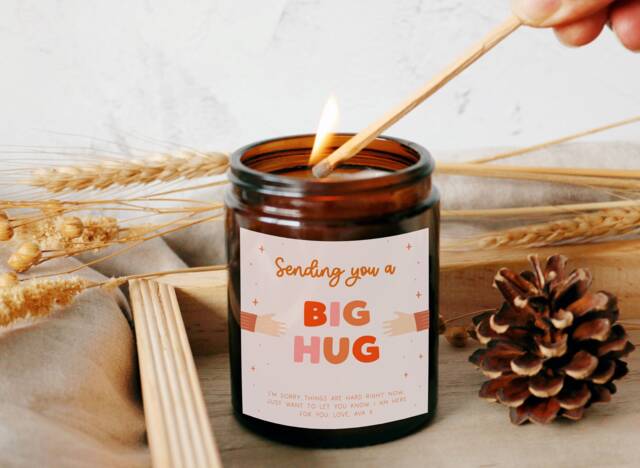 Hug in A Jar Gifts For Friends Sister Colleague Mum - Thinking Of You Candle Sympathy Condolences Loss Baby Family Dogs Cats - image 1