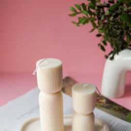 Hourglass Ribbed Soy Candle Set Minimalist Home Decor - thumbnail 3