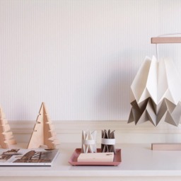 Table Lamp, Origami Lamp - Lamp Polar White With Light Taupe Wooden Structure - thumbnail 3