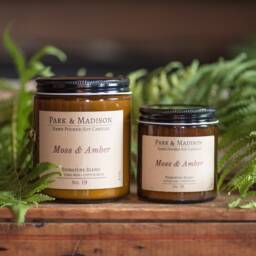 Moss & Amber Soy Candle Earthy Herbal Scent - thumbnail 2