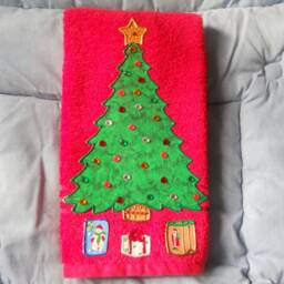 Appliqued Christmas Tree Hand Towel Red Cotton Holiday Decor - thumbnail 4