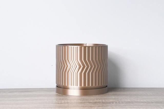 "Sedona Planter With Drainage & Saucer in Champagne Bronze, Unique 3D-Printed Plant Pot, Small To Large Sizes 4"" 5"" 6"" 7"" 8" - image 1
