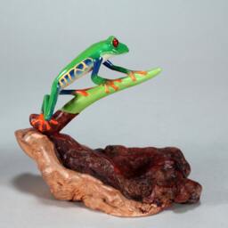 John Perry Red Eyed Tree Frog Sculpture, Hand-Painted Resin On Burlwood - thumbnail 2